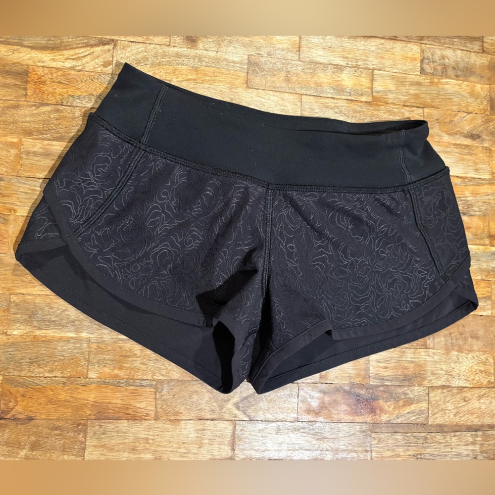 Ivivva by Lululemon girls black low rise shorts size 10